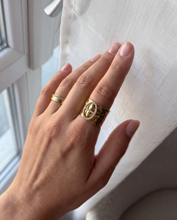 Néva ring