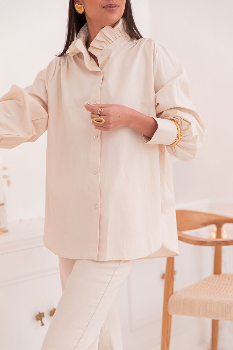 LÉONIE Beige - Victorian Collar Shirt