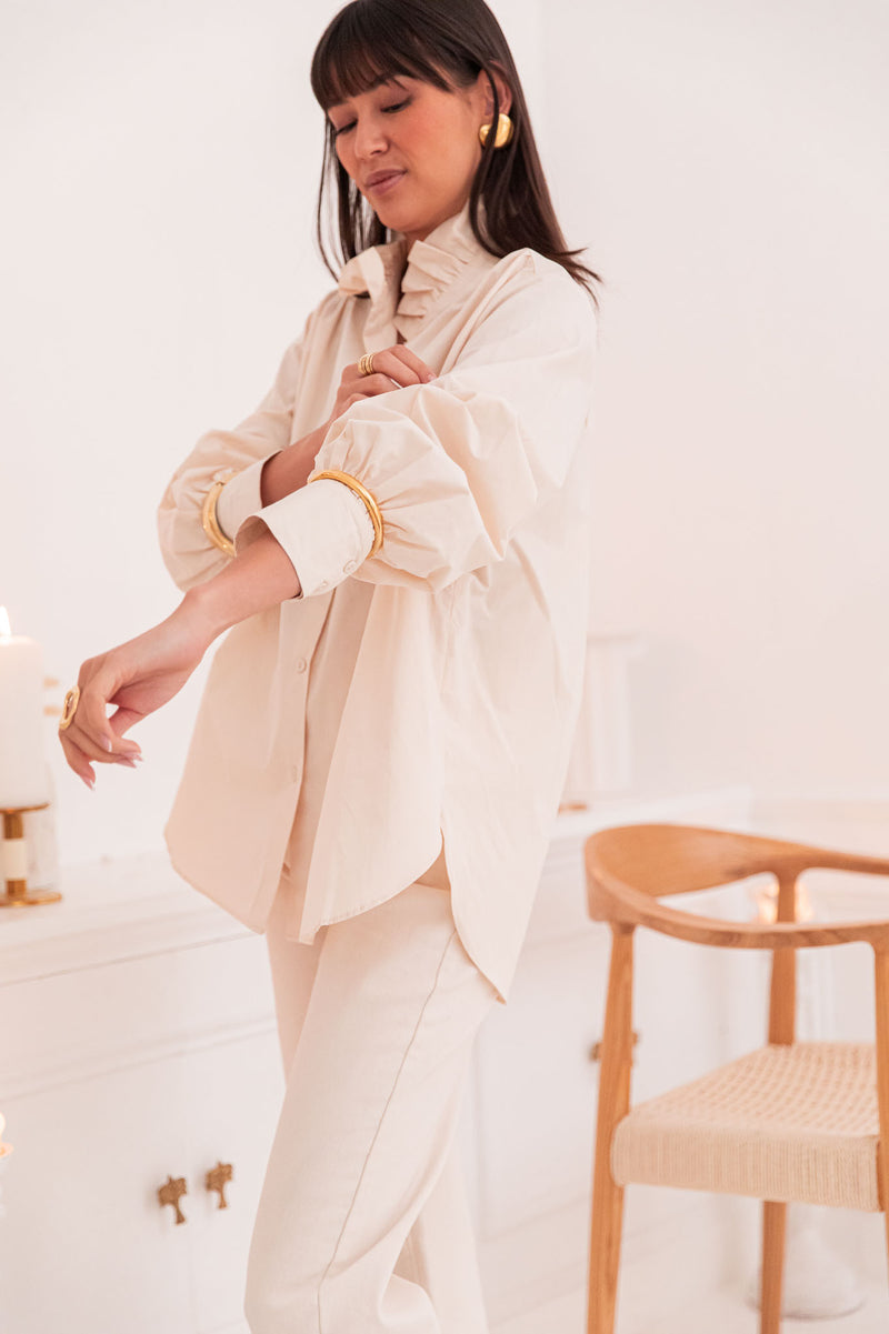 LÉONIE Beige - Victorian Collar Shirt