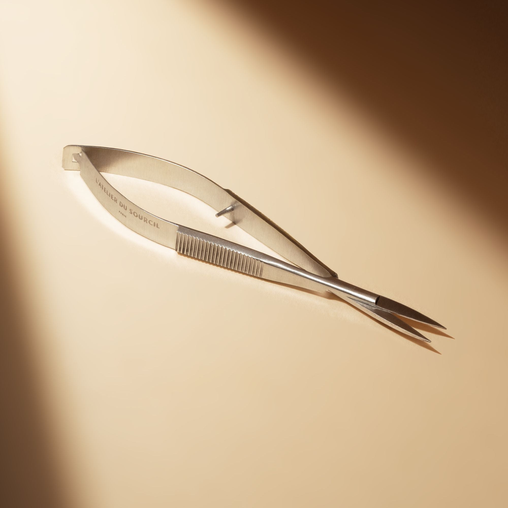 Pro Eyebrow Scissors