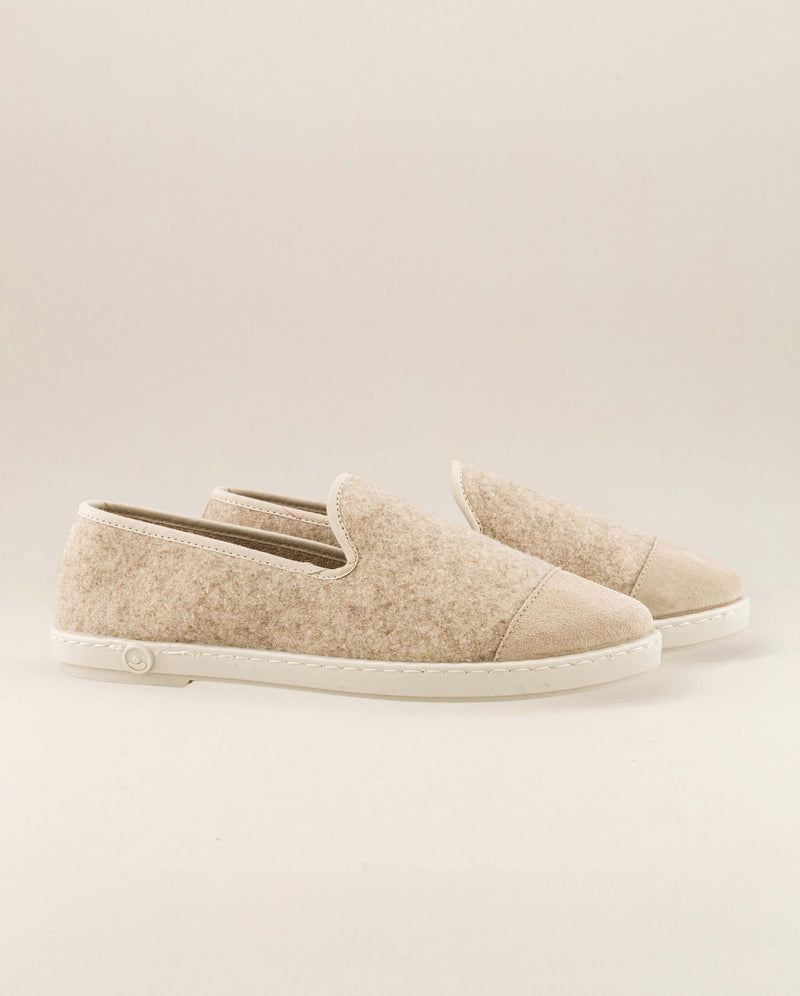 Zapatilla de mujer de lana beige nude perfil Angarde