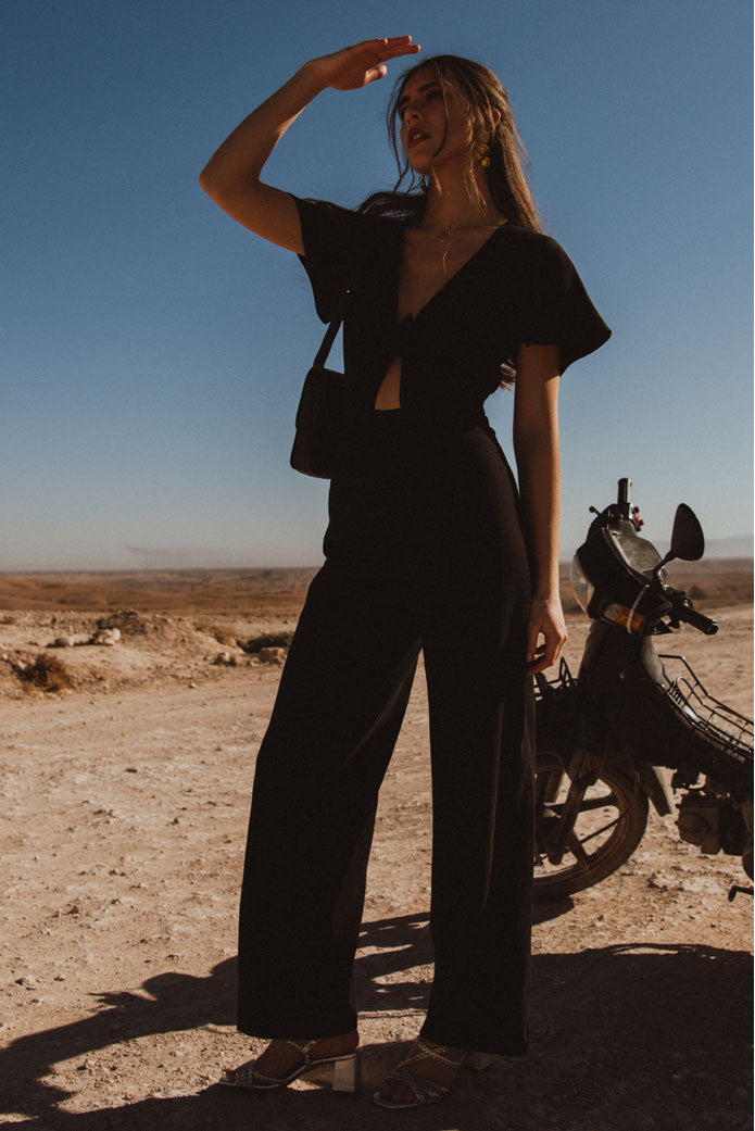 Mono Astrid Negro