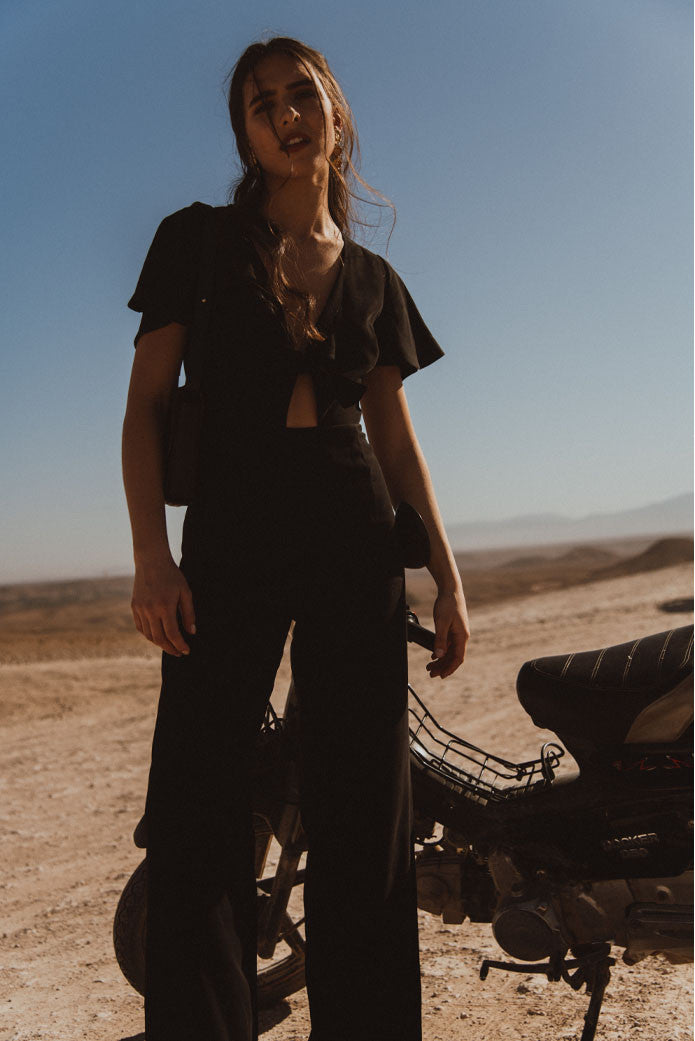 Mono Astrid Negro