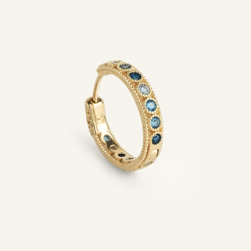 Boucle d'oreille créole femme plaqué or sertie de pierres de zircons bleus