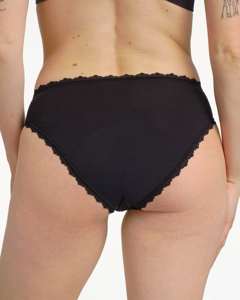 Culotte menstruelle noire en dentelle