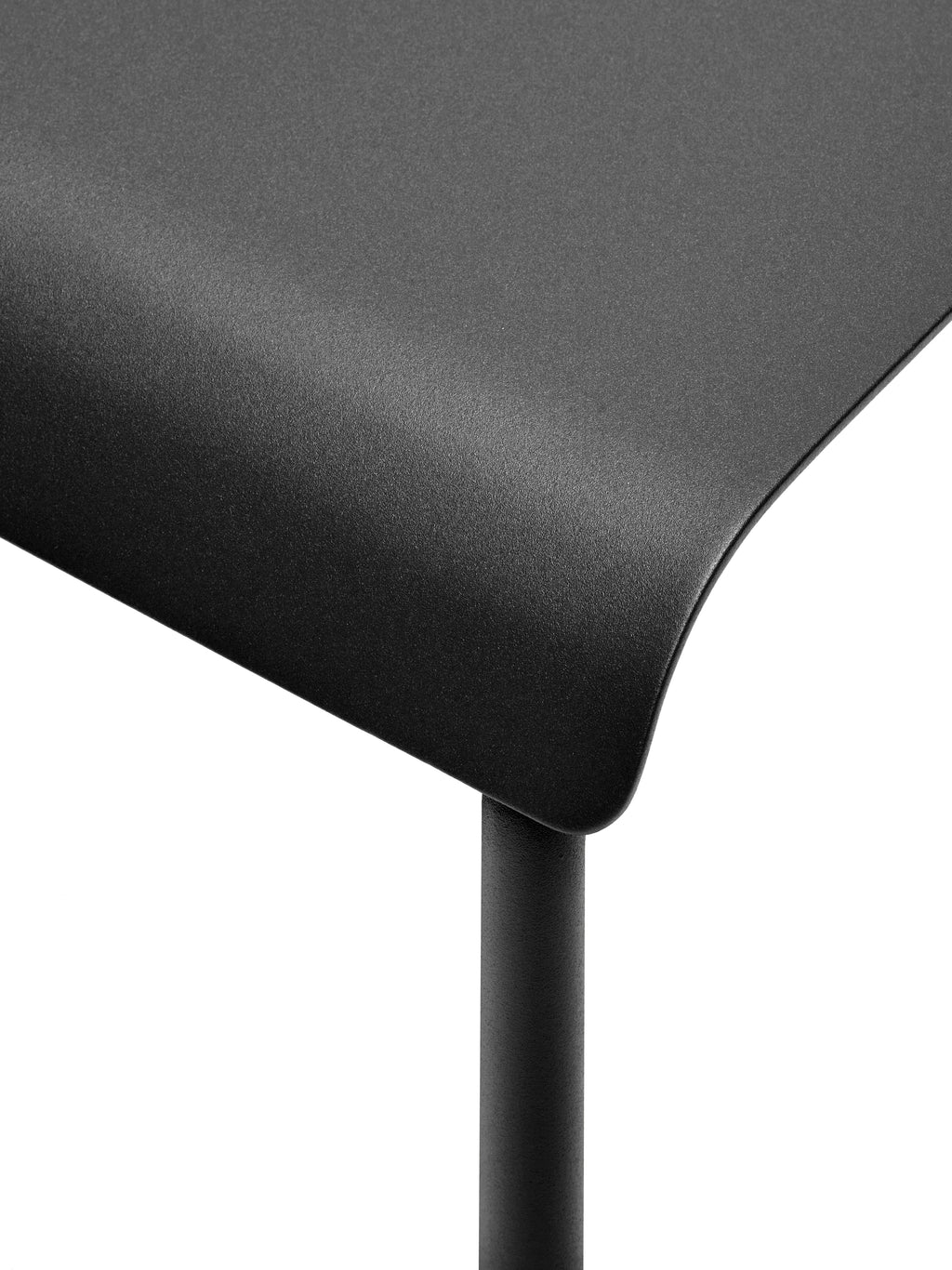 August - Pall - Aluminium - Svart