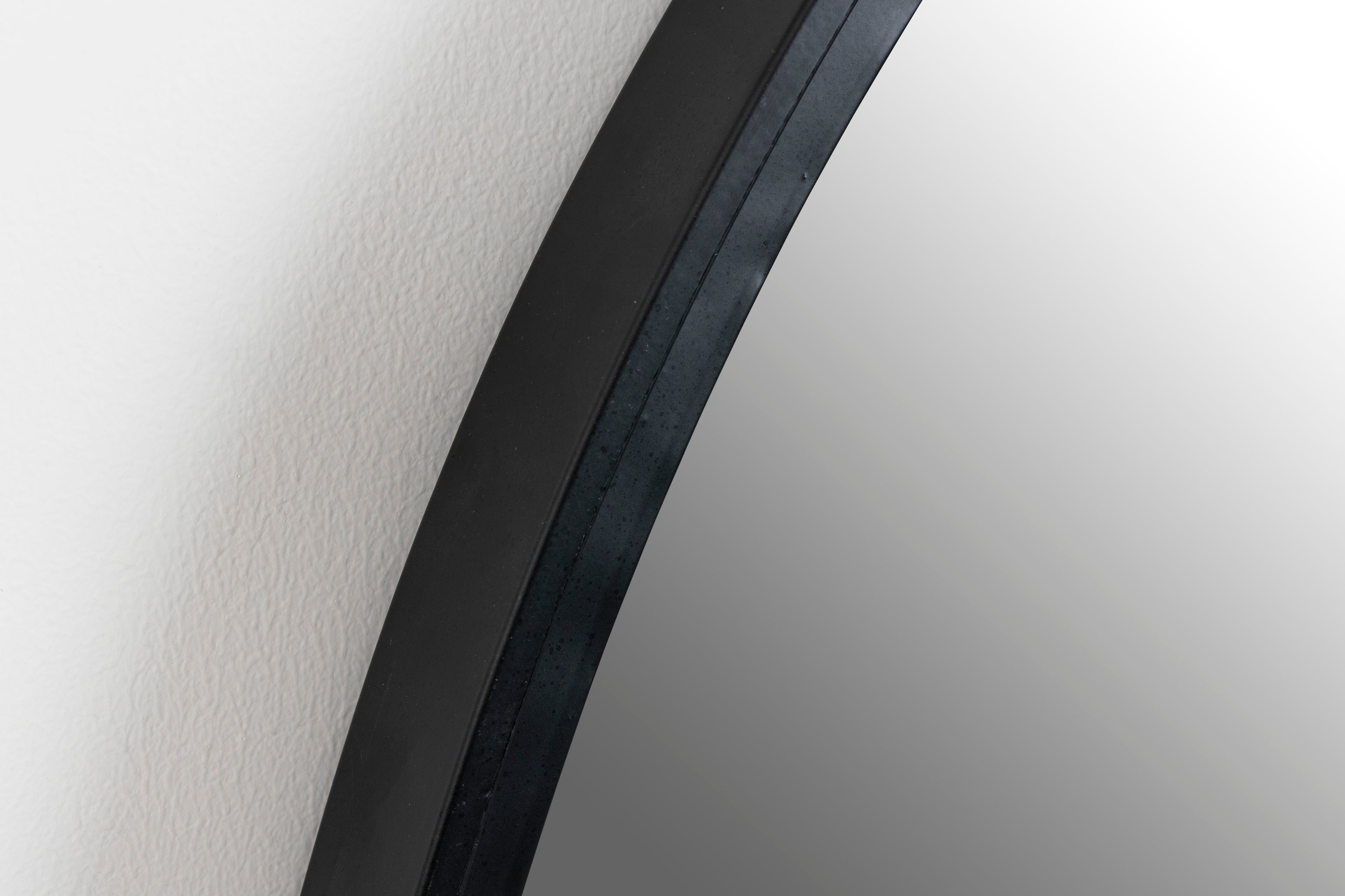 Matz Ovale L - Miroir - Fer - Noir