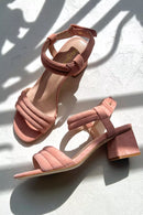 Sandalias de tacón bajo rosa Kilian