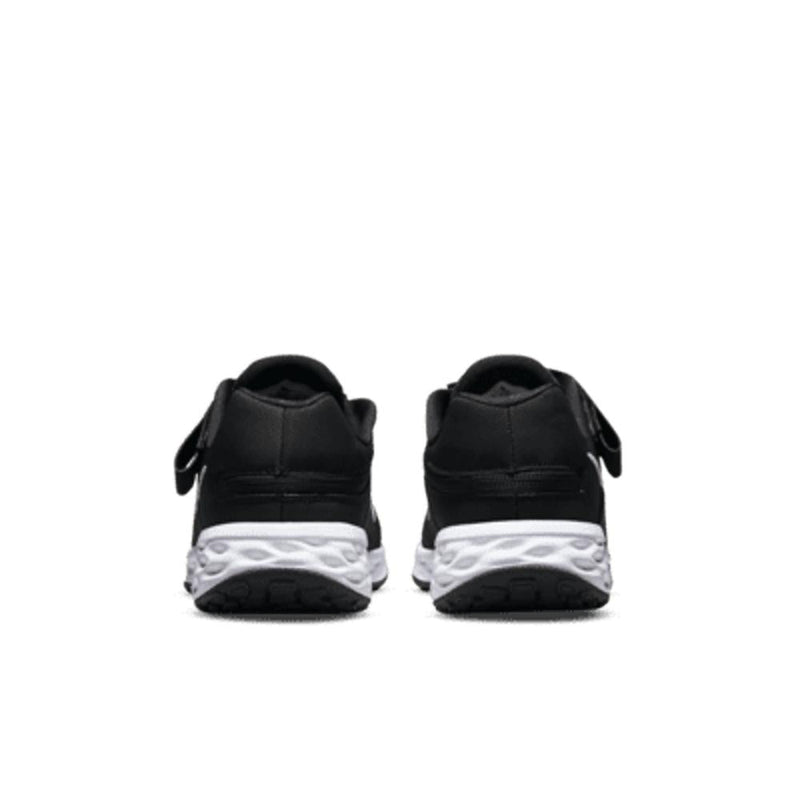 Revolution 6 Flyease Sneakers - Black - Boy