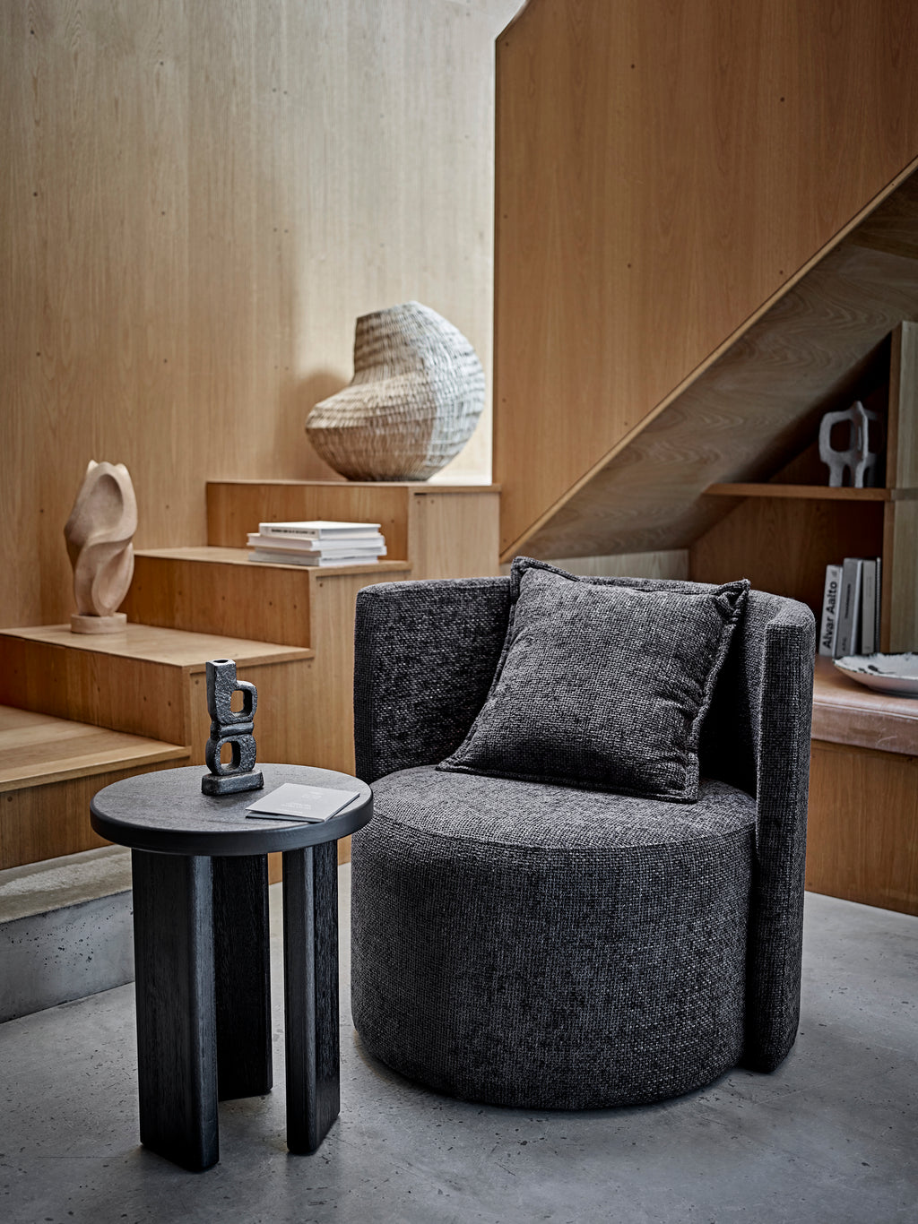 Mimola - Side Table - Black - Fir