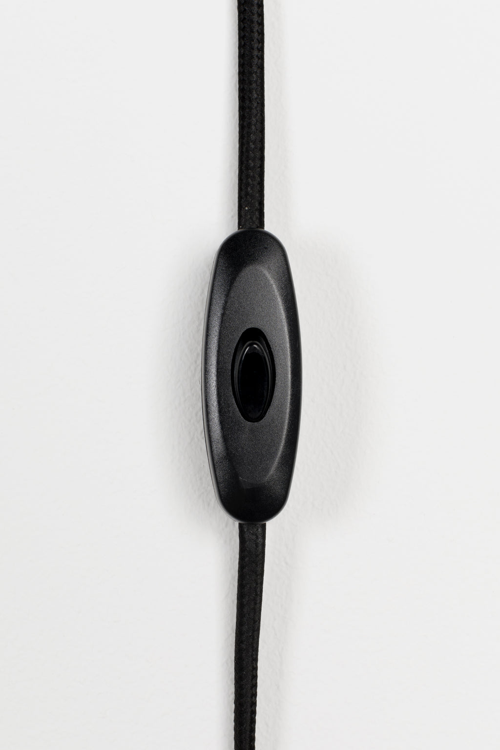 Xavi - Wall Light - Iron - Black