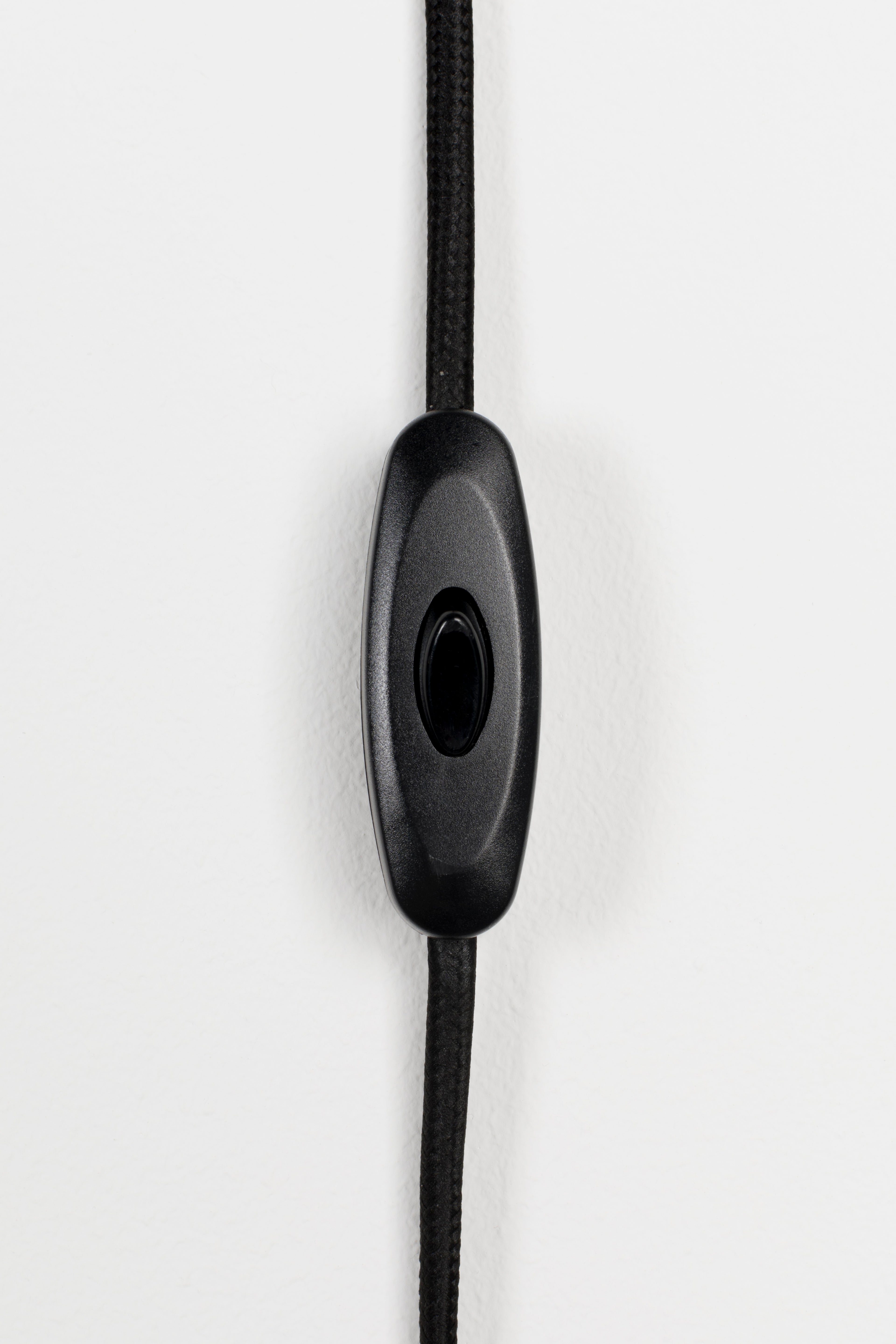 Xavi - Wall Light - Iron - Black
