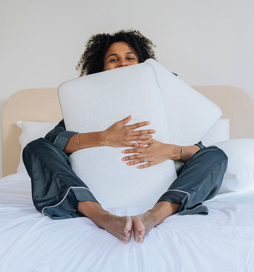 Almohada ergonómica de espuma viscoelástica.