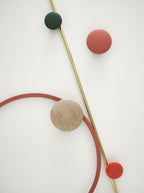 MUUTO - Set de 5 colgadores The Dots de Muuto - Roble