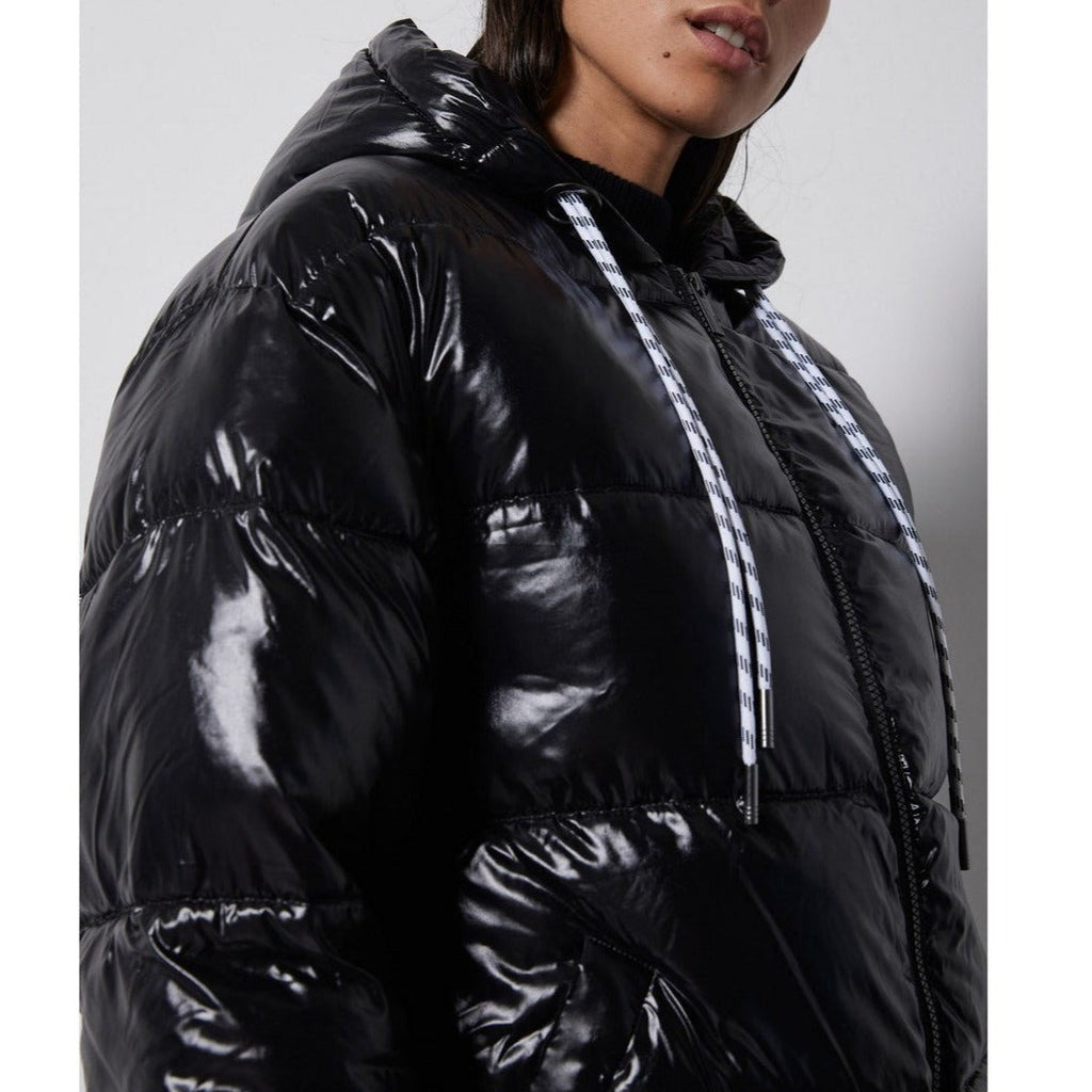 Kumatu Puffer Jacket - Black