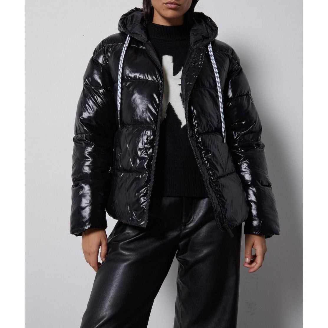 Kumatu Puffer Jacket - Black