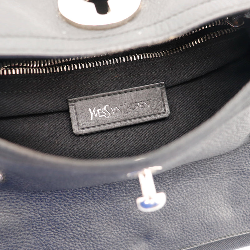 Amana-vintage-sacs-de-luxe-pas-cher-bag-details-occasion-speedy-dior-seconde-main-exclusif-sac-vuitton-authentique-noé-papillon