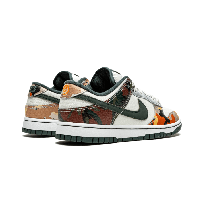 Nike - Dunk Low Se Sail Multi-Camo Sneakers - Multicolor