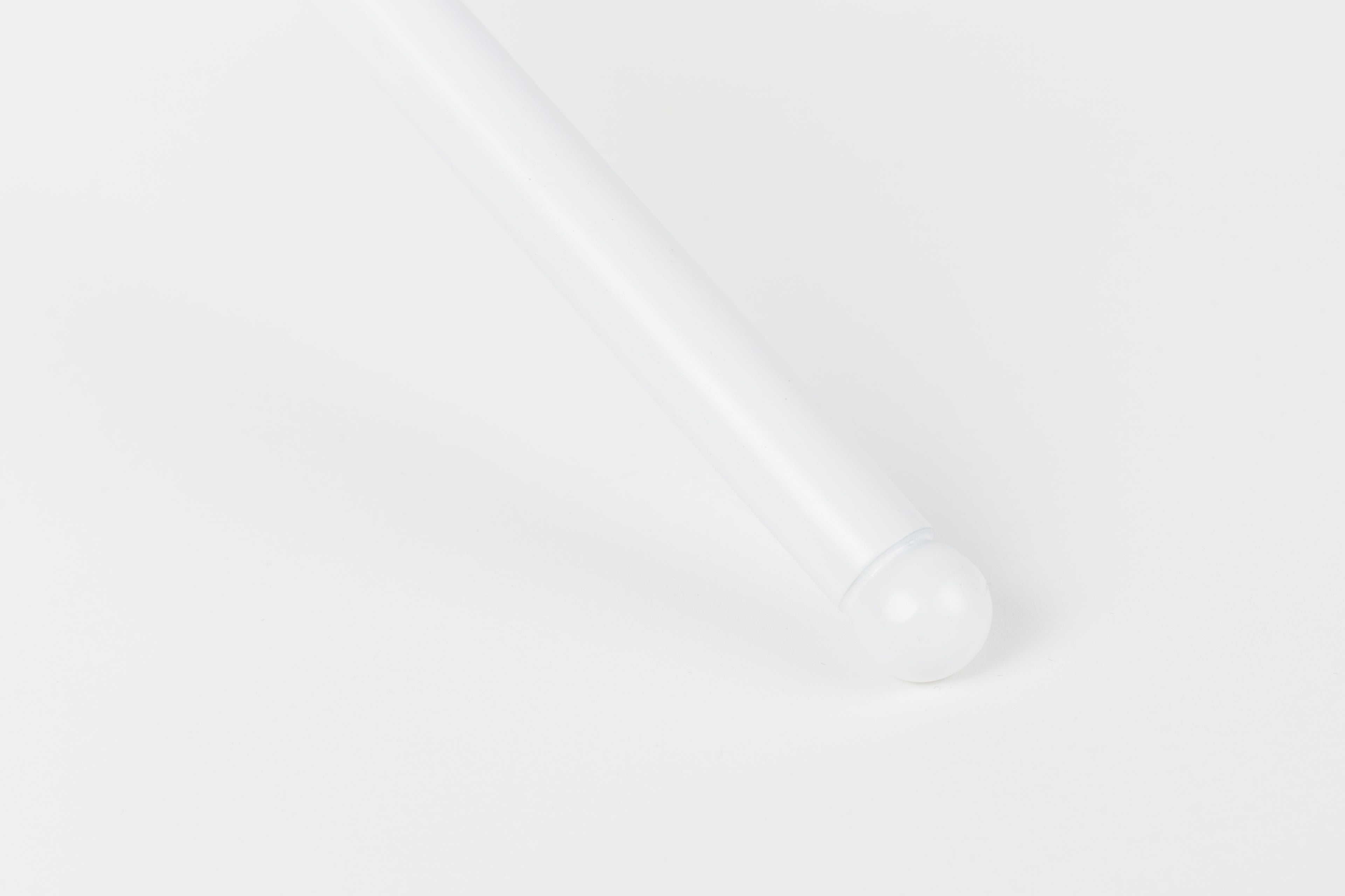 Shady - Desk Lamp - Metal - White