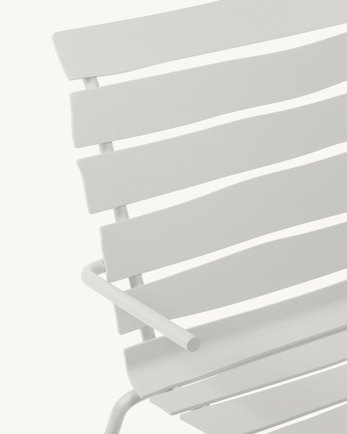 Aligned - Chaise Basse - Aluminium - Blanc