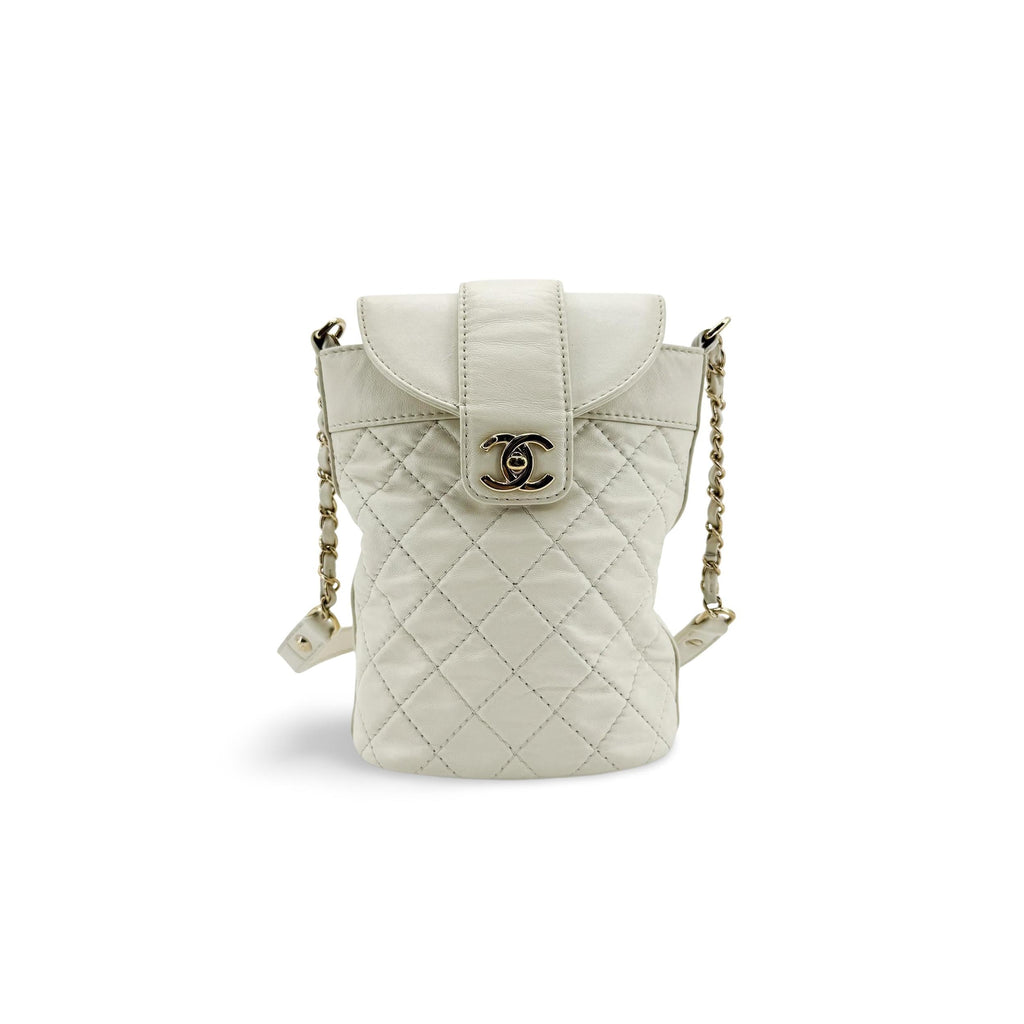 Sac Porté Épaule Chanel Cc Lock Flap Bucket Small Cuir - Blanc