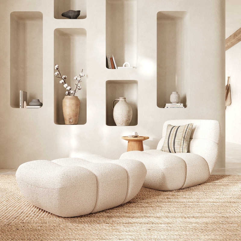 Ensemble fauteuil et pouf Teddy en tissu bouclé blanc