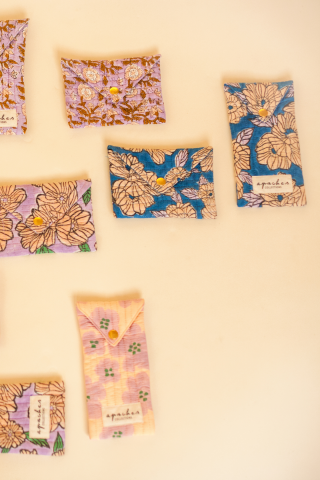 Enveloppe Ravi "Bloom" - Bleu Klein