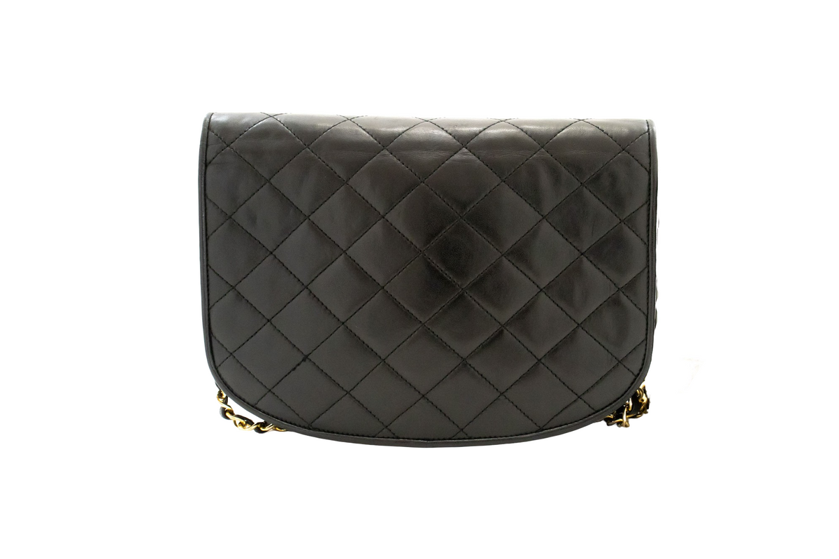 Chanel - Borsa a spalla vintage con patta rotonda, piccola, in pelle - Nero