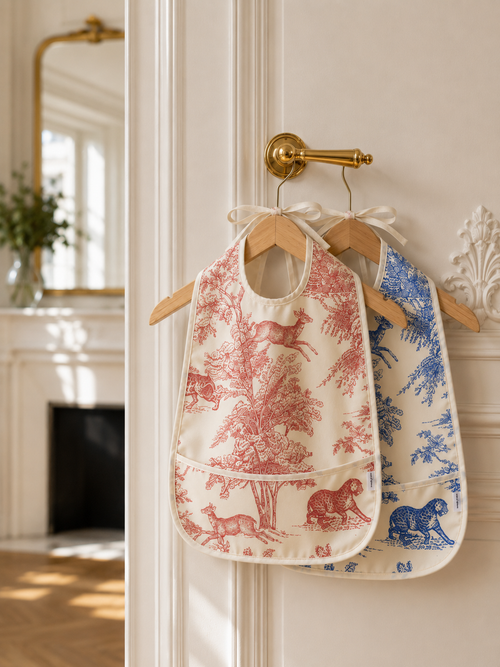 Babero impermeable "Le Fabuleux" - Ladrillo - Inspiración Toile De Jouy