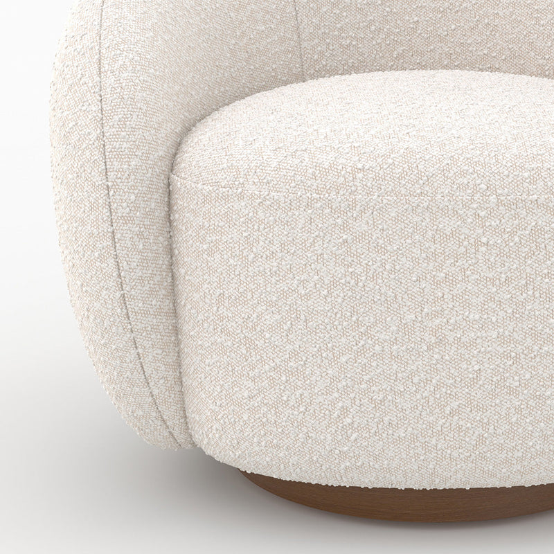 Fauteuil pivotant Naya en tissu bouclé blanc
