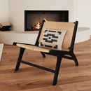 Fauteuil Kilka en bois de teck noir et tressage chevron en rotin