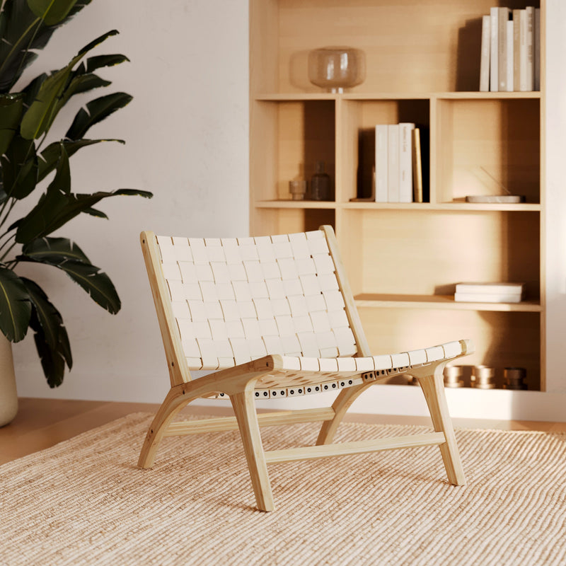 Fauteuil Kuna en teck et cuir tressé blanc