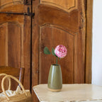 Bouton De Pivoine En Papier Rose Foncé
