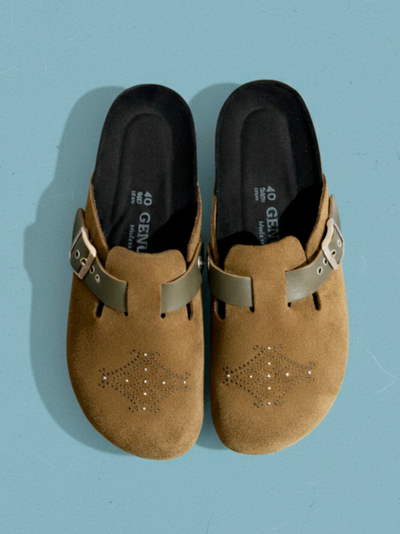 Zuecos folk de terciopelo caqui