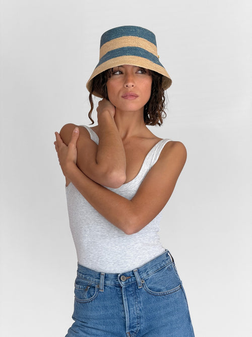 Gina Straw Bob - Rayas Beige Azul