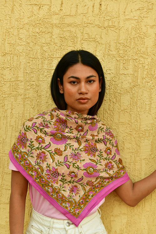 Large Théodora Scarf - Pink