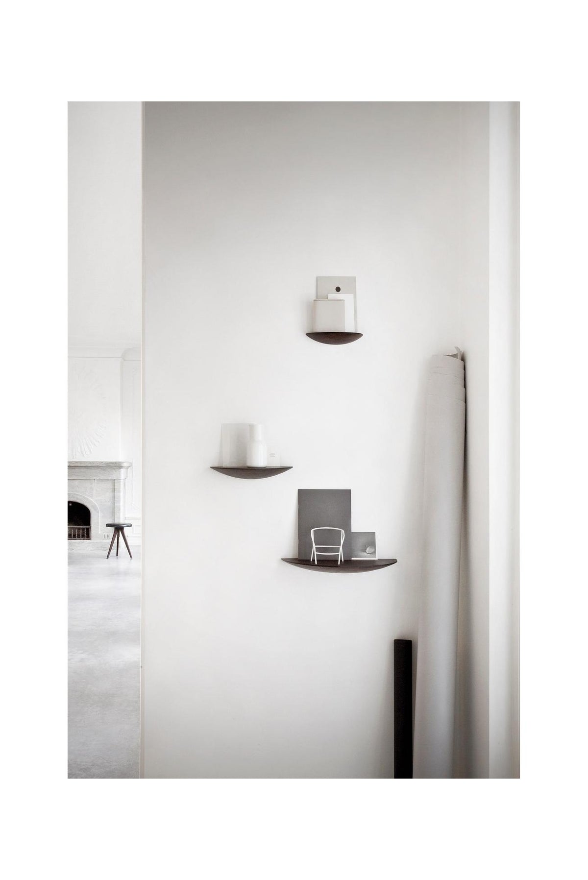 AUDO COPENHAGEN - Gridy Fungi Oak Shelf by Audo Copenhagen - Large - Black Oak