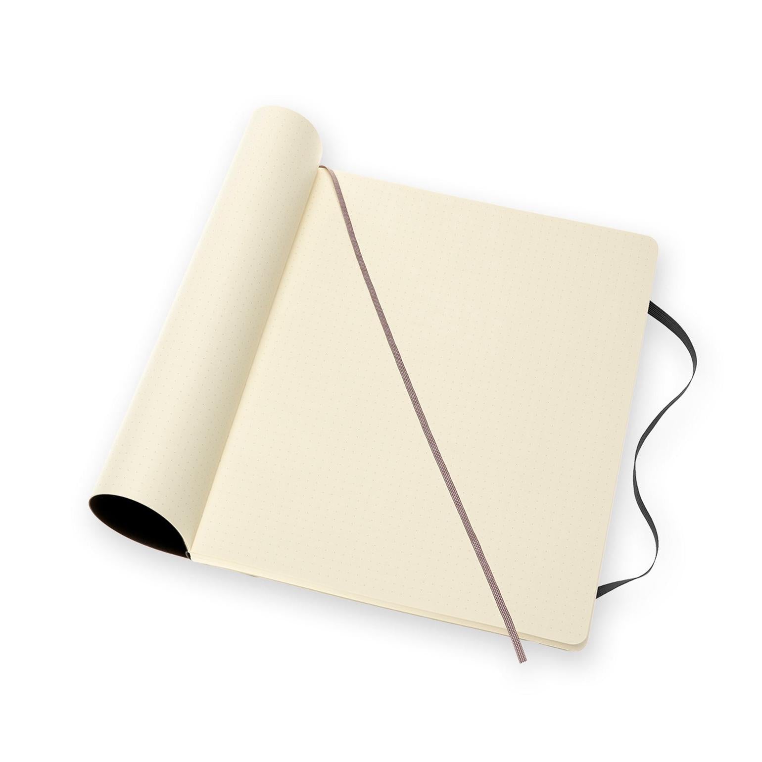 Classic Notebook XXL 21.6x27.9 - Dotted Pages - Black