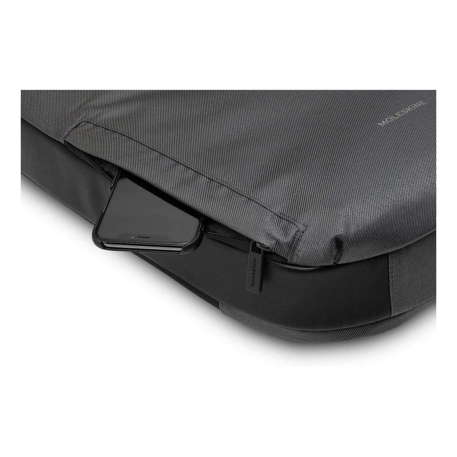Backpack - 15-inch - Black