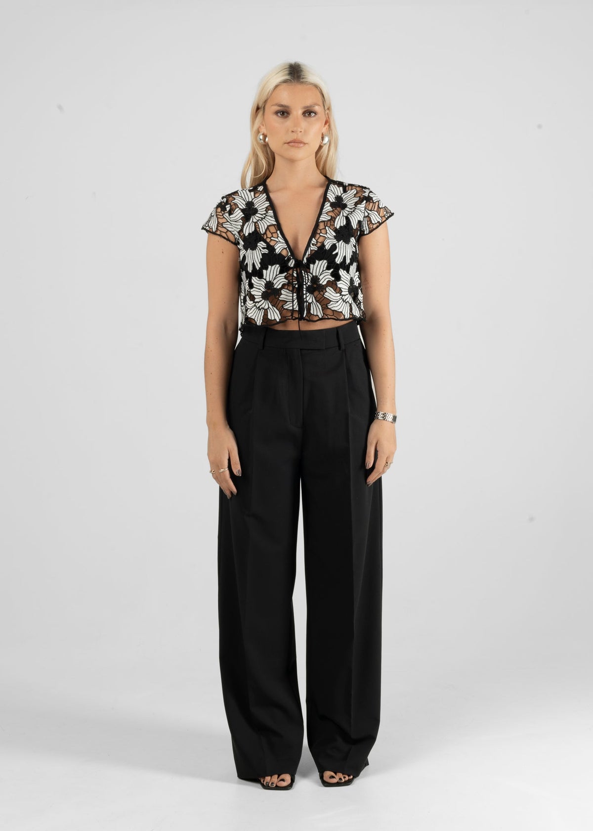 Top Liv Lace Sheer