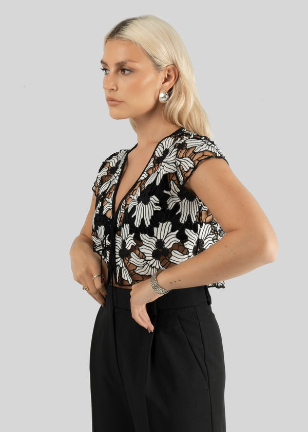 Top Liv Lace Sheer