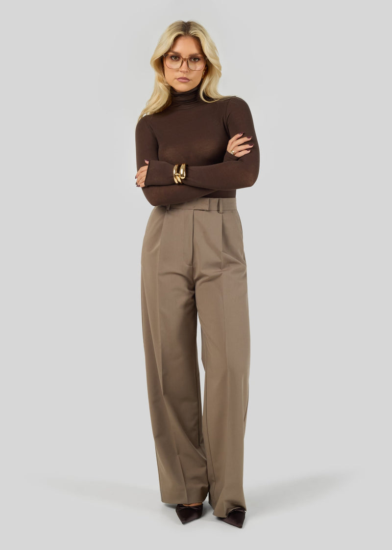 Body Belle Turtleneck - Brown