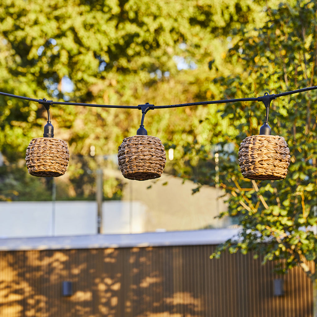 Pine - Wired String Light E27 - Polyrattan - Brown
