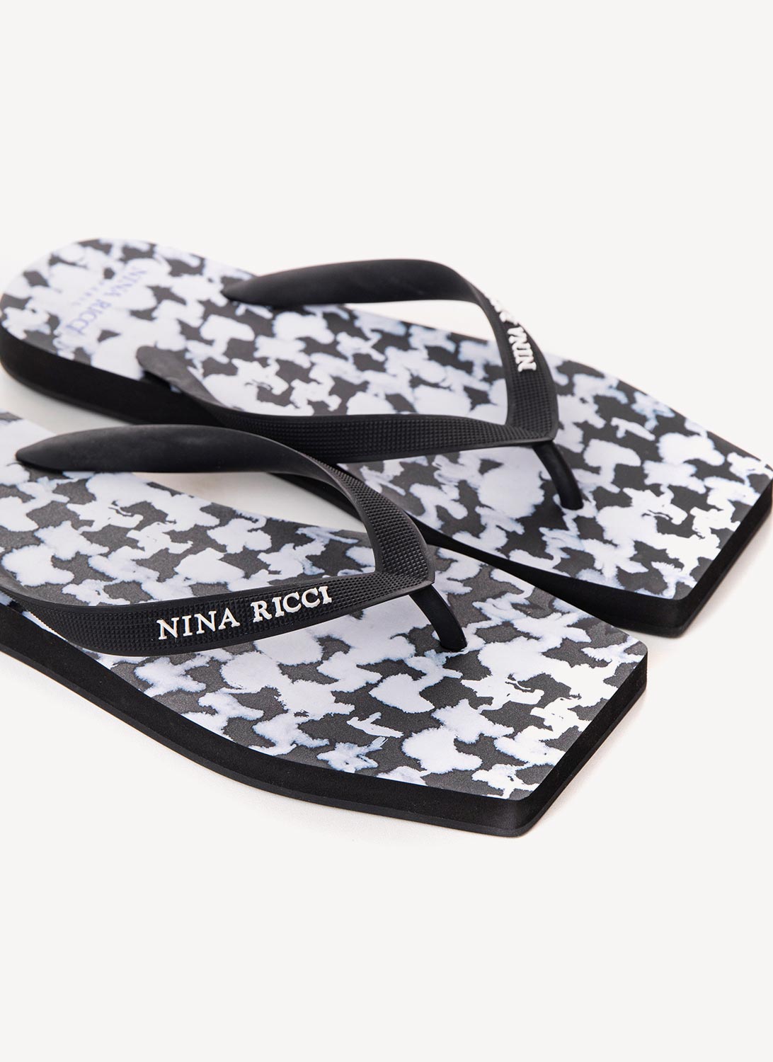 Nina Ricci - Sandals - Black - Women
