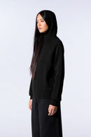 Pull en maille légère avec capuche enveloppante Antonelle