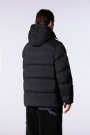 Plumífero técnico con capucha ajustable Vianney