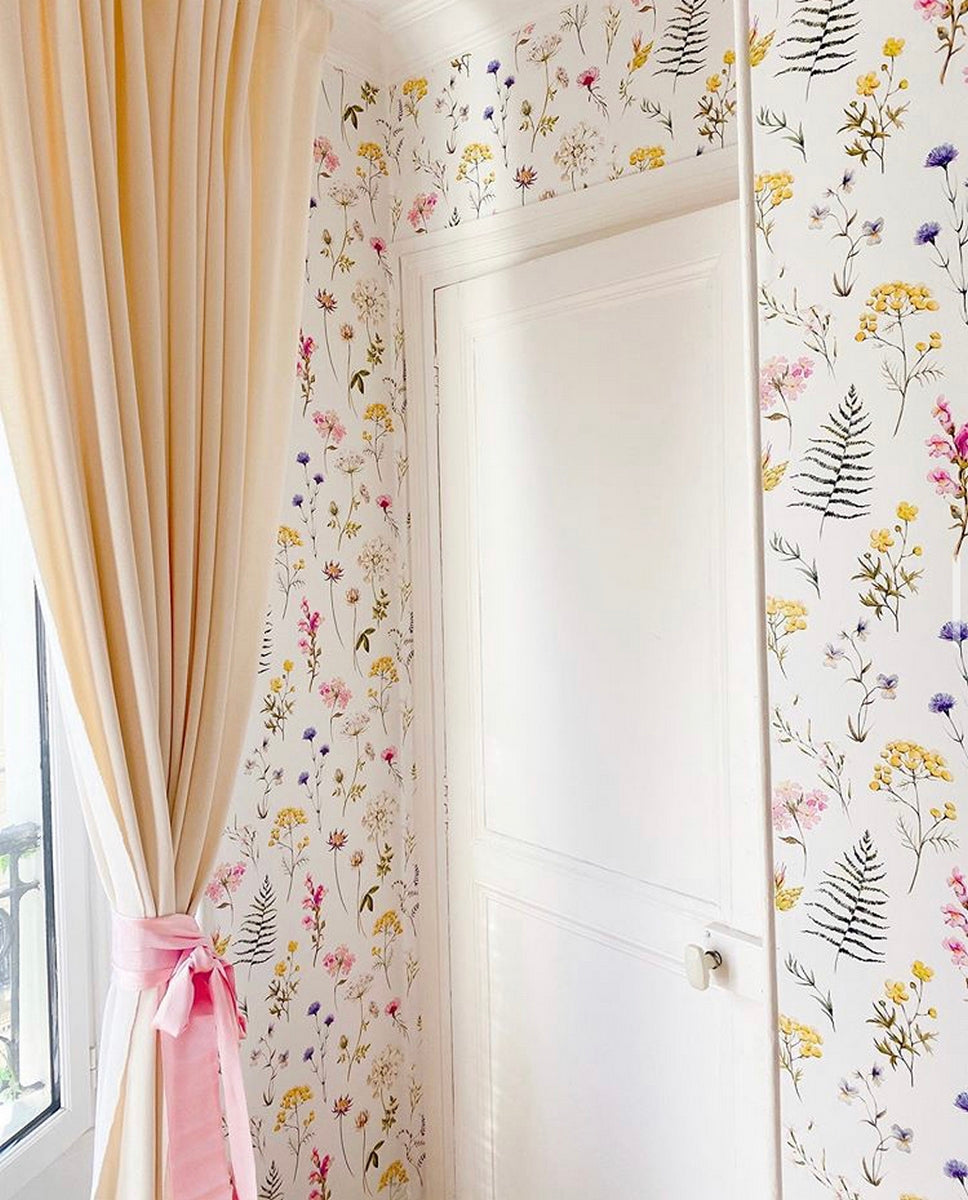 Herbarium Wallpaper - White