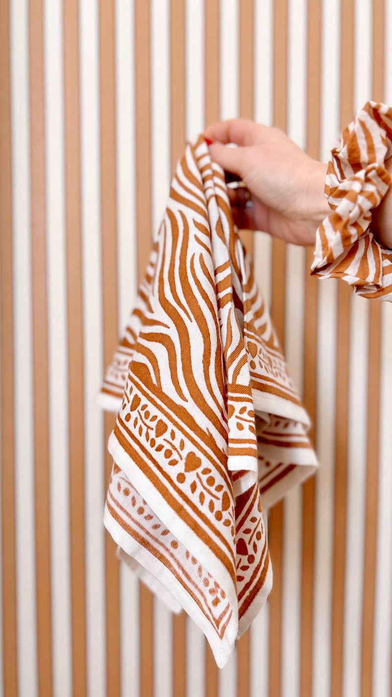 Foulard Adulte Zèbre Camel 100Cm