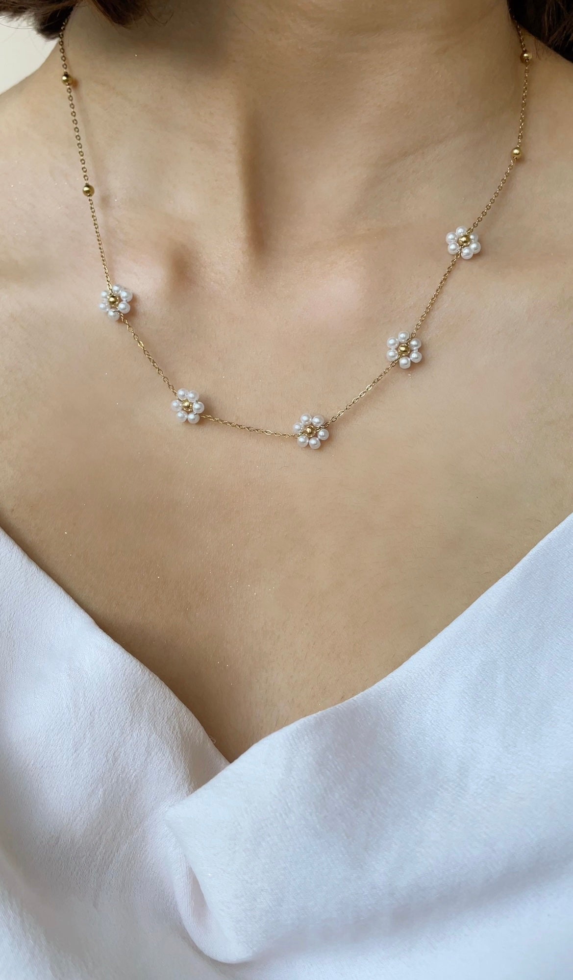 Flower necklace
