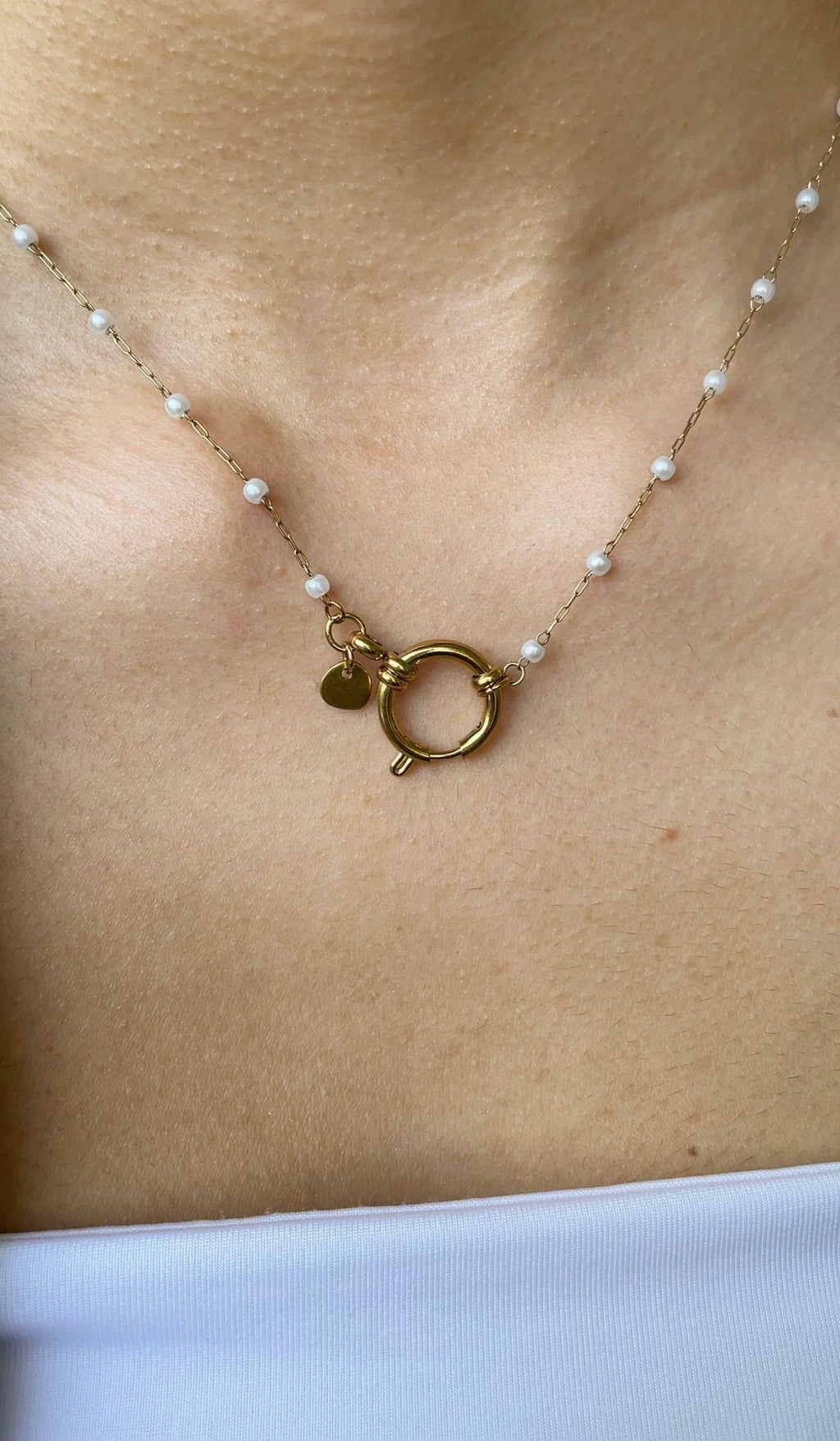 Collar perla sencilla